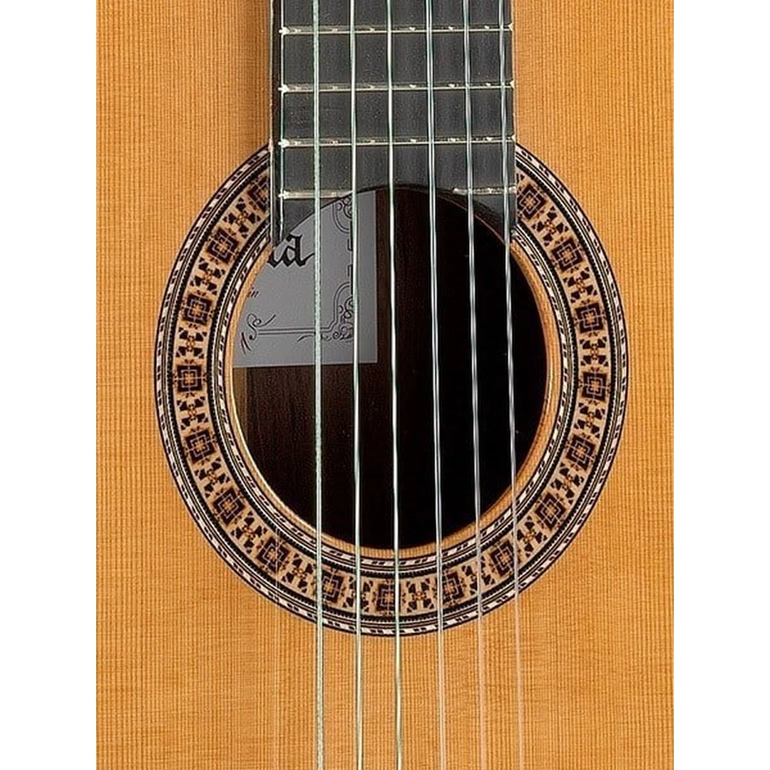 Классическая гитара Alhambra 6P