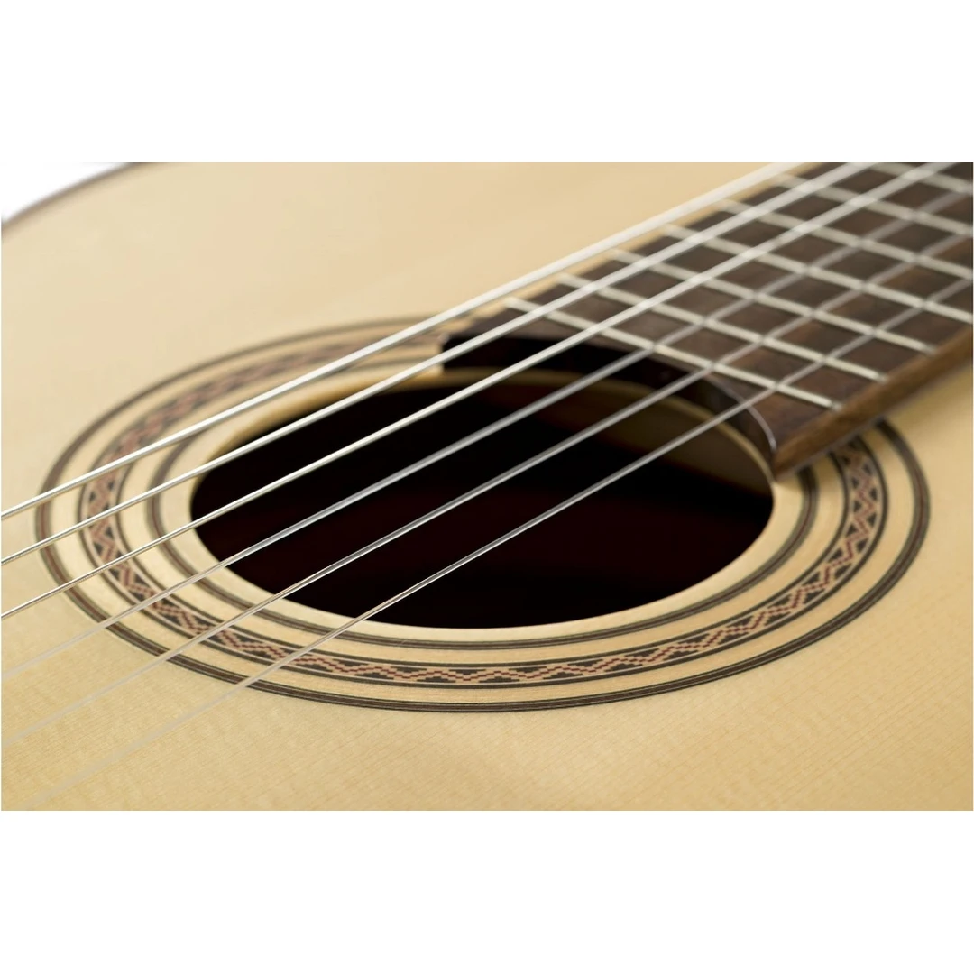 Классическая гитара La Mancha Rubi S/63