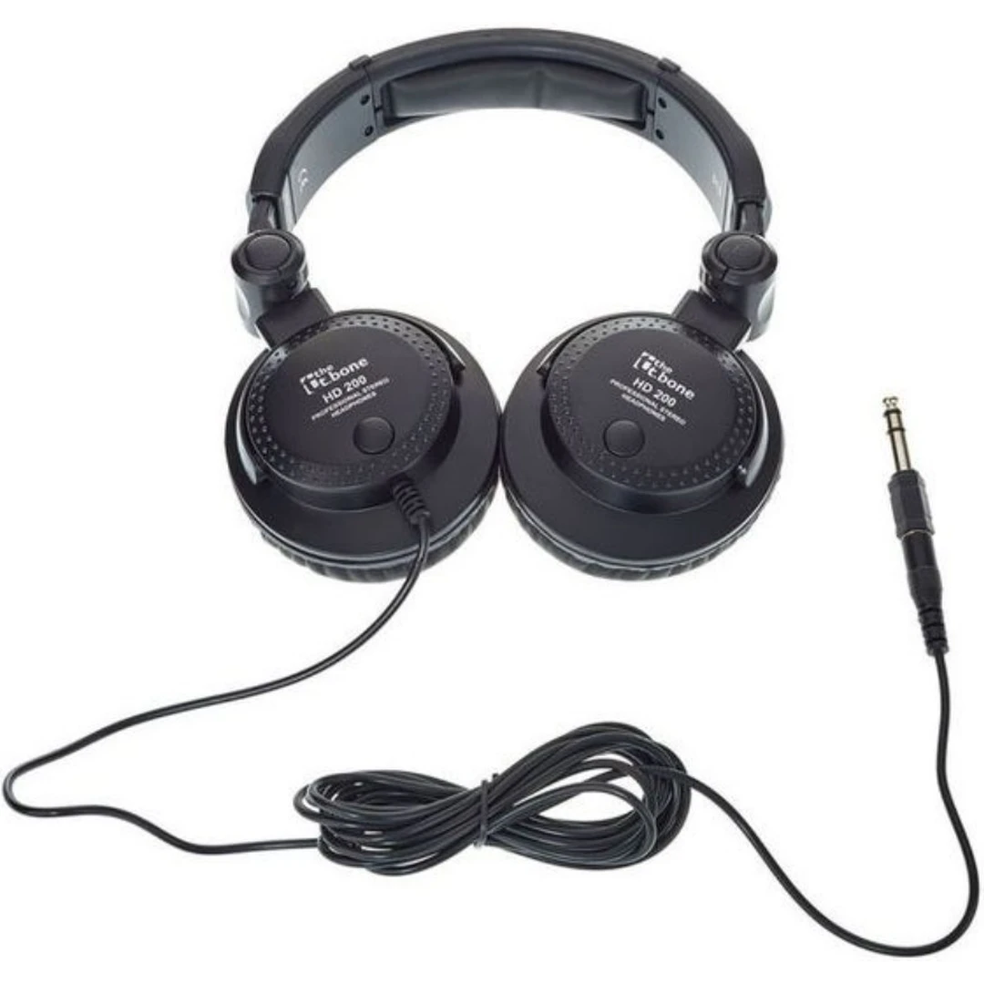 Цифровое пианино Yamaha DGX-670WH SET