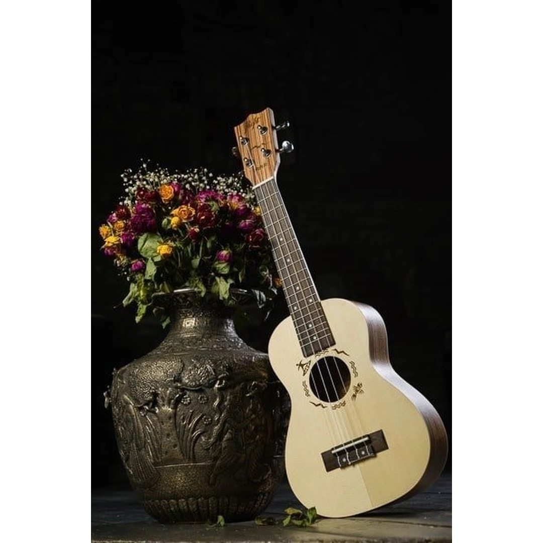 Укулеле Flight DUC 325 SP/ZEB