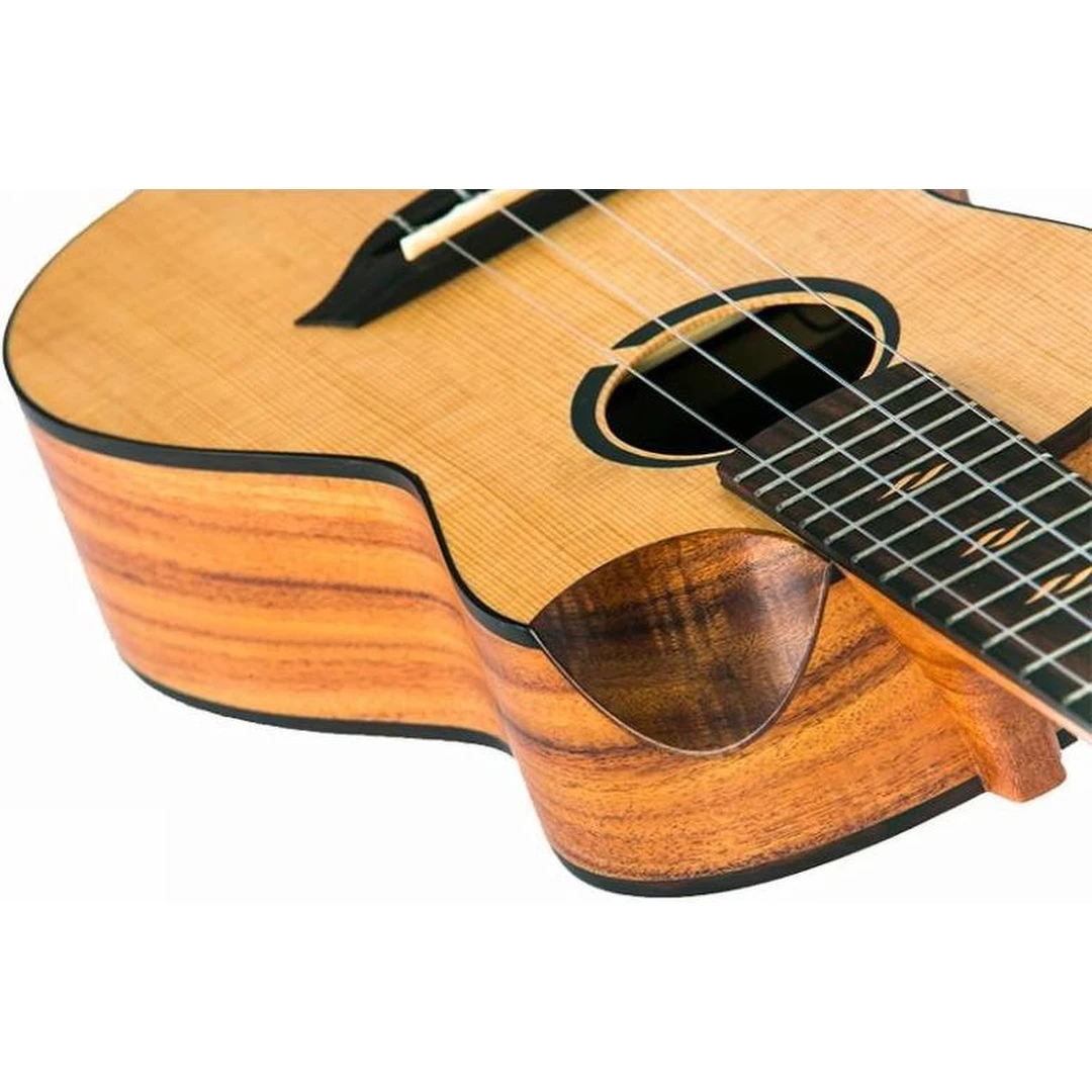 Укулеле Flight Victoria Tenor CE