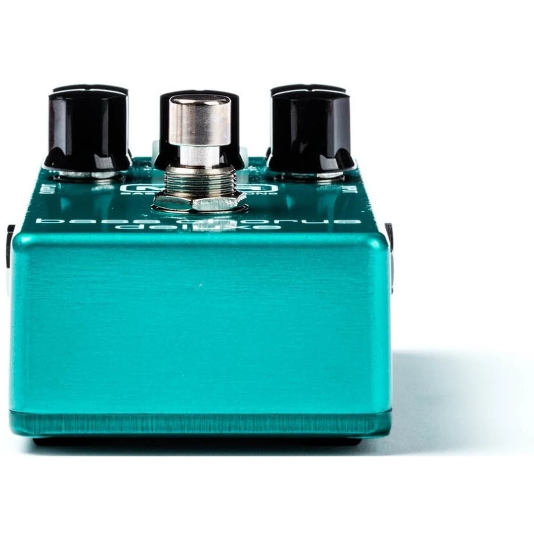 Педаль эффектов MXR M83 Bass Chorus Deluxe