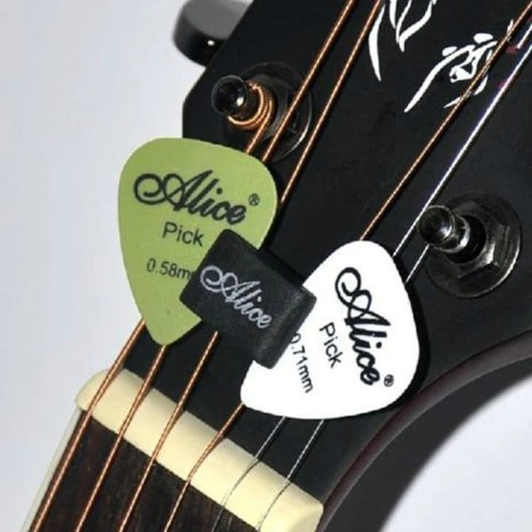 Держатель для медиаторов Alice A010CP