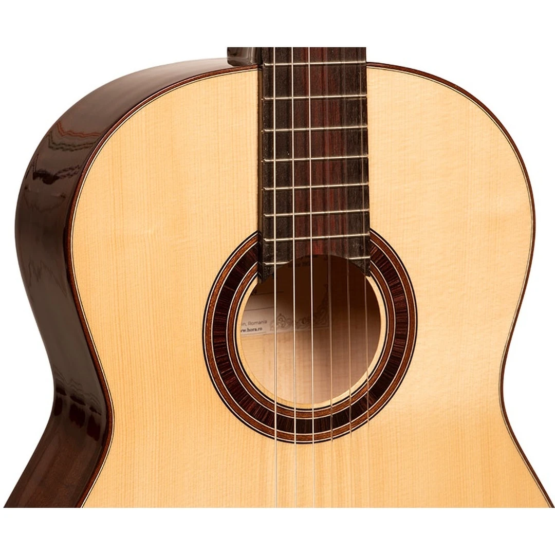 Классическая гитара Hora SM604