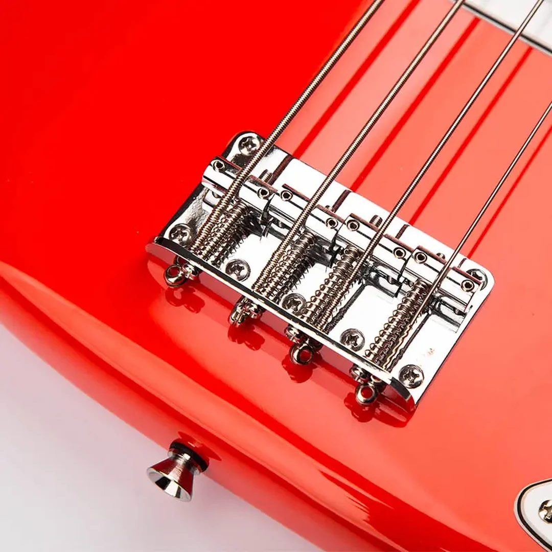 Бас-гитара Peavey Milestone Red