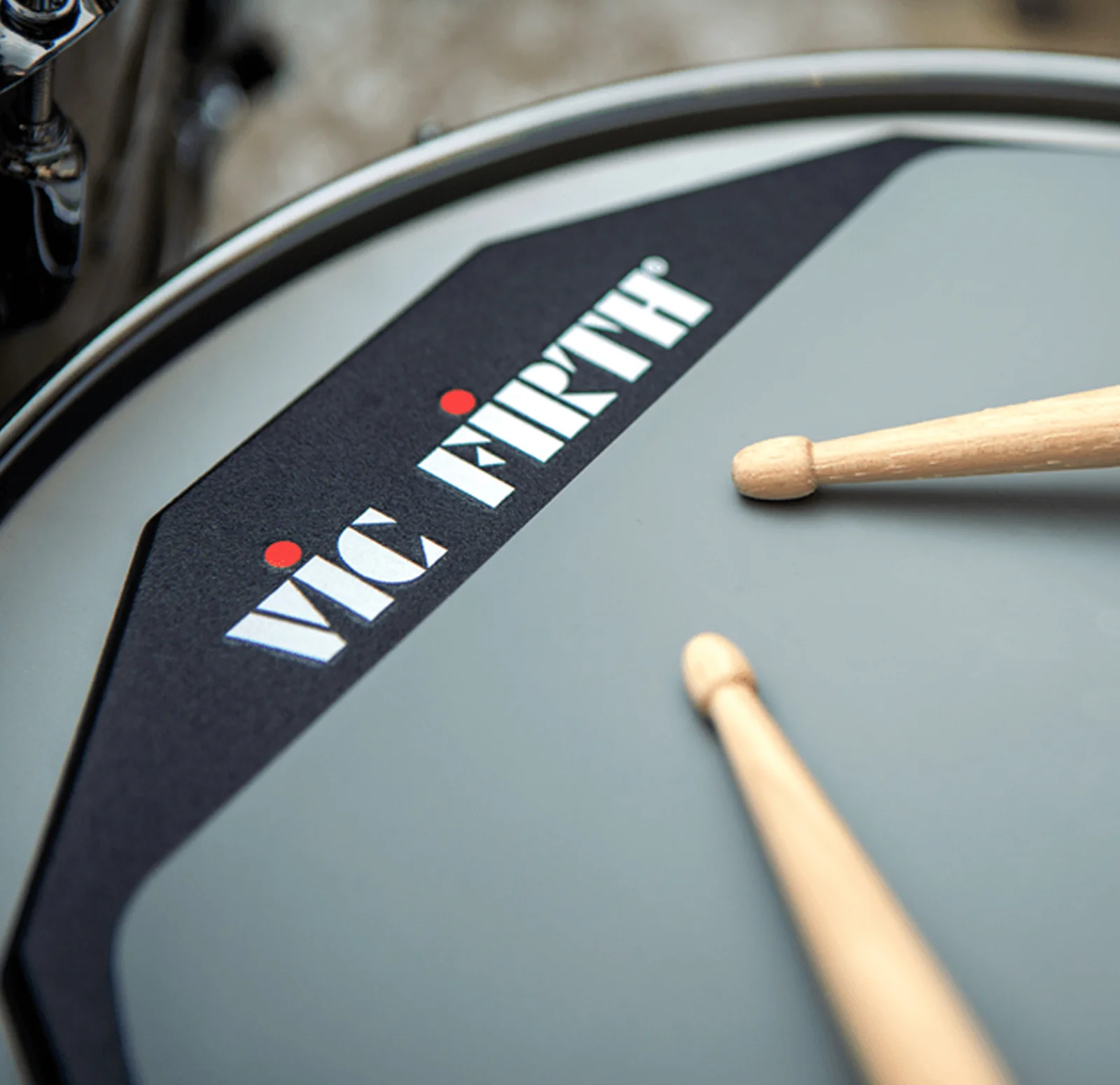 Тренировочный пэд Vic Firth VXPPVF12 в комплекте с палочками