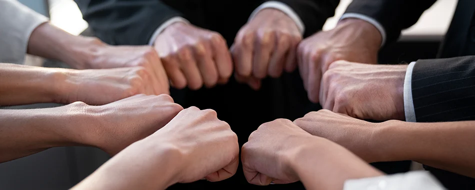 Вакансии Muzzone баннер